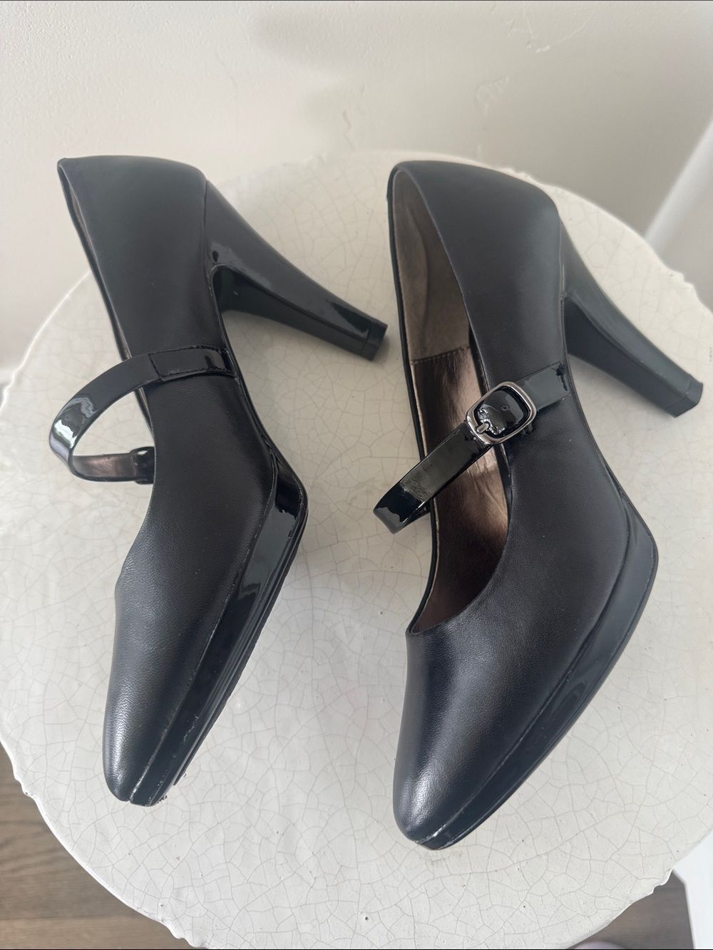 Sofft Women’s Black Leather Mary Jane Heels Pumps Low Platform Size 7.5 EUC - Picture 4 of 12